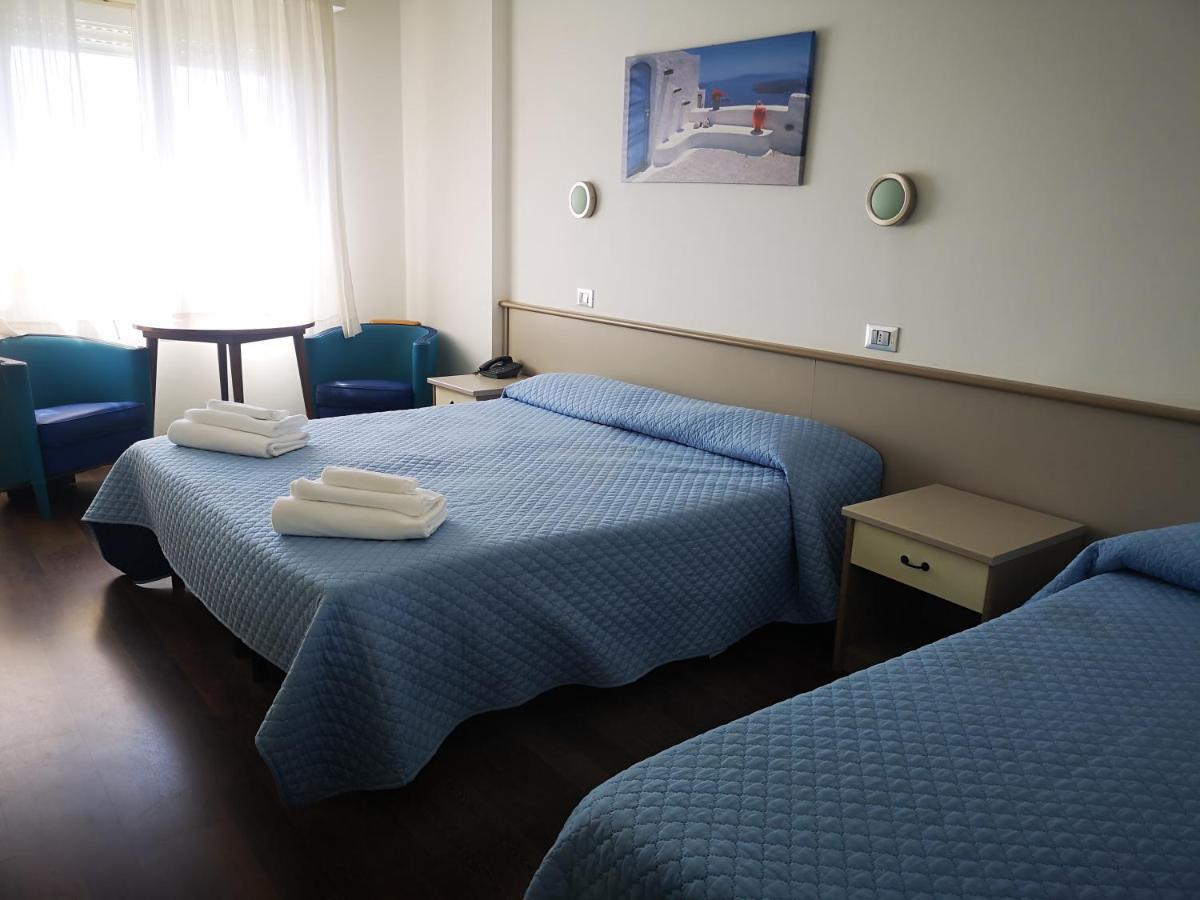 Hotel Marina 첼레리구레 객실 사진