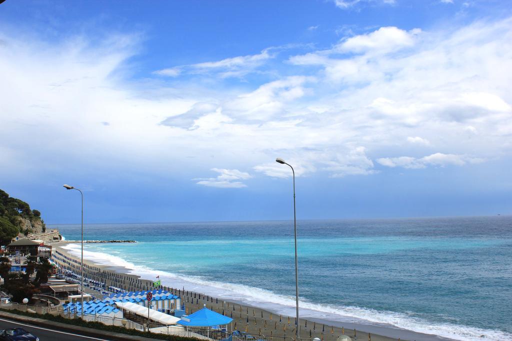 Hotel Marina 첼레리구레 외부 사진