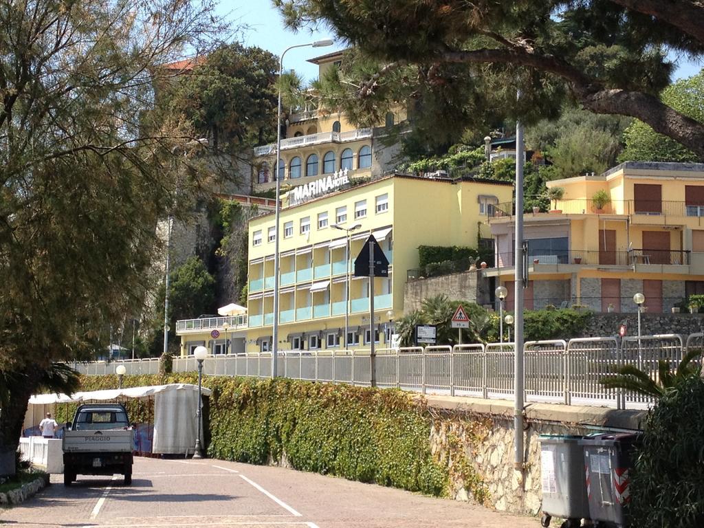 Hotel Marina 첼레리구레 외부 사진